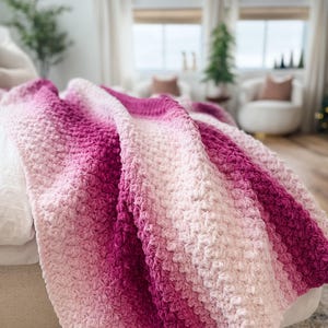 CROCHET PATTERN & VIDEO/ The 2-Day Throw Blanket, Easy Crochet Blanket, Beginner Pattern, Pdf, Quick Crochet Pattern, Chunky Blanket image 8