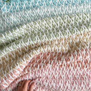 CROCHET PATTERN/ Rainbow Hugs Mosaic Blanket image 4