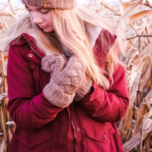 CROCHET PATTERN / Braided Crochet Mittens image 1