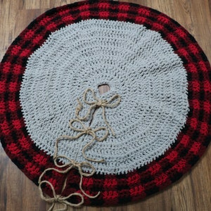 CROCHET PATTERN Buffalo Plaid Tree Skirt & Pillow Cover