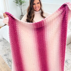 CROCHET PATTERN & VIDEO/ The 2-Day Throw Blanket, Easy Crochet Blanket, Beginner Pattern, Pdf, Quick Crochet Pattern, Chunky Blanket image 13