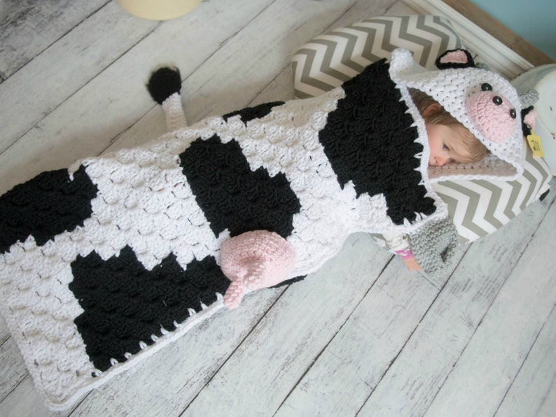 CROCHET PATTERN / Hooded Cow Blanket / Digital download / Baby Cow Blanket / Cow Costume image 9