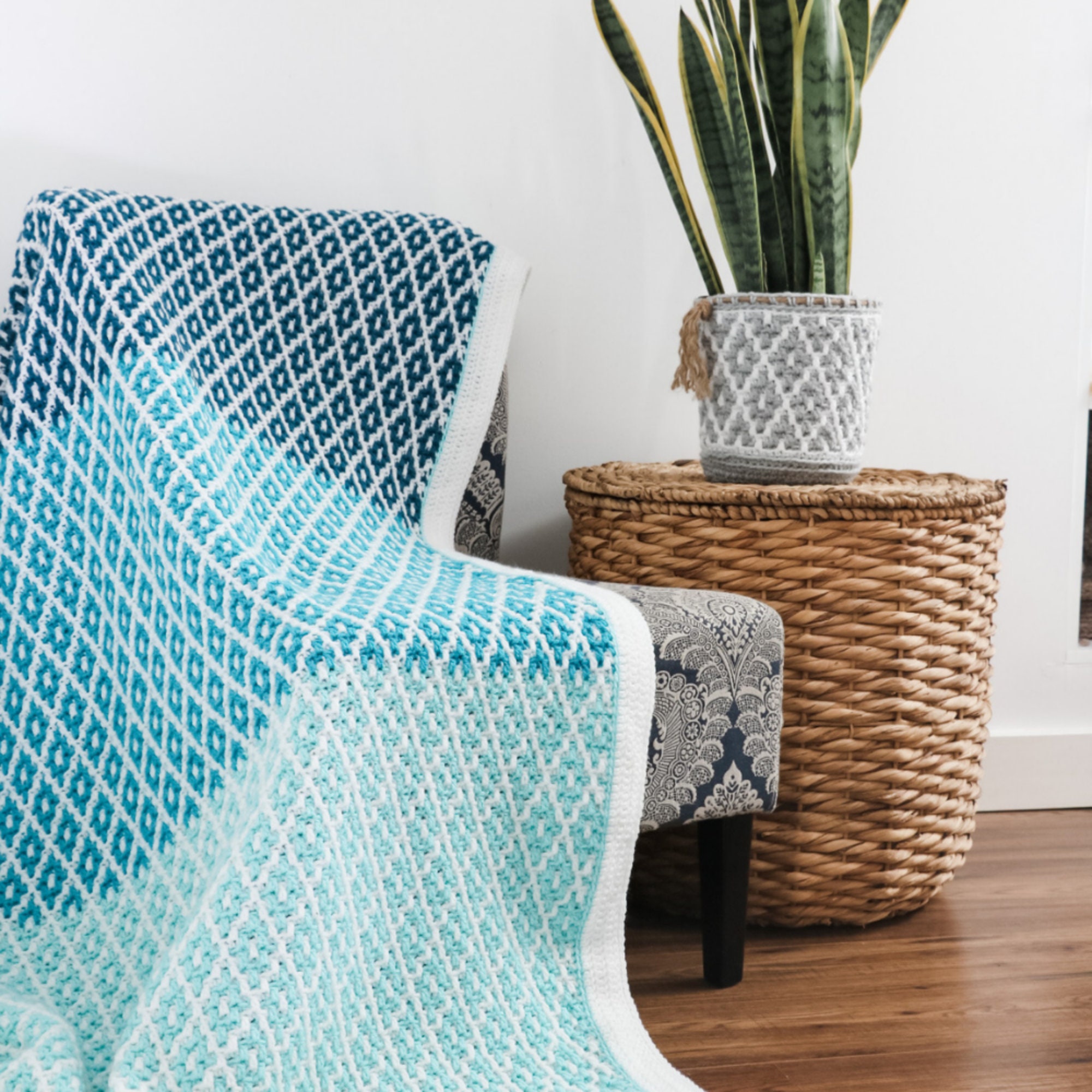 手編み　BOHO blanket ソーダブルー 手編み BOHO blanket ソーダブルー