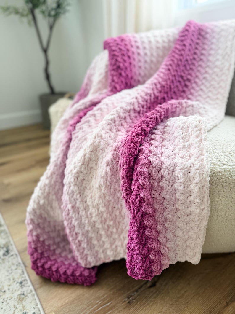 CROCHET PATTERN & VIDEO/ The 2-Day Throw Blanket, Easy Crochet Blanket, Beginner Pattern, Pdf, Quick Crochet Pattern, Chunky Blanket image 4