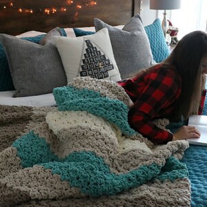 CROCHET PATTERN Bulky King Size Blanket King Size Throw Pattern for Crochet Farmhouse King Blanket Crochet Pattern zdjęcie 5