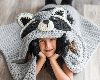 CROCHET PATTERN Woodland  Raccoon Blanket - Hooded Woodland Racoon Blanket Crochet Pattern MJ's Off The Hook Design