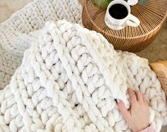 CROCHET PATTERN// Chunky Cabin Throw