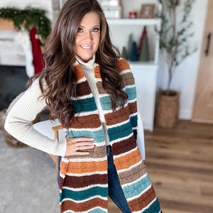 CROCHET PATTERN & VIDEO/ Fall For You Blanket Scarf, Easy Scarf Crochet Pattern, Striped Scarf for beginners, Super Scarf, Twisted Fringe