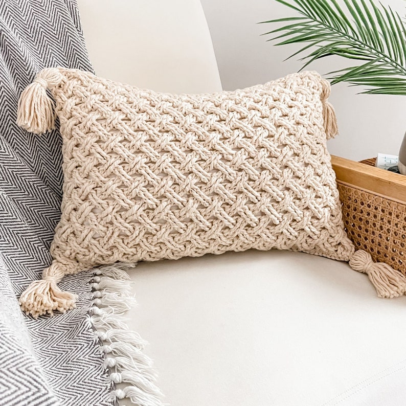 CROCHET PATTERN / Celtic Weave Throw Pillow image 2