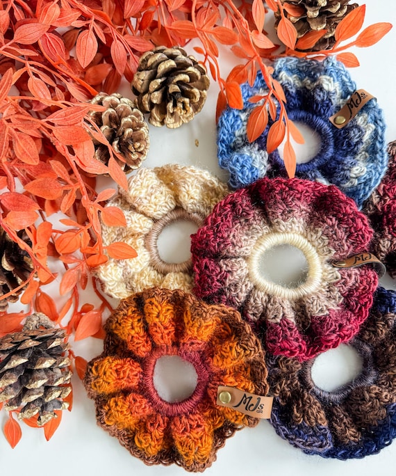 CROCHET PATTERN & VIDEO/ The Suzette Scrunchie, Crochet Hair Tie, Easy Crochet Pattern, Gifting, Fast Crochet Pattern, Crochet Scrunchie