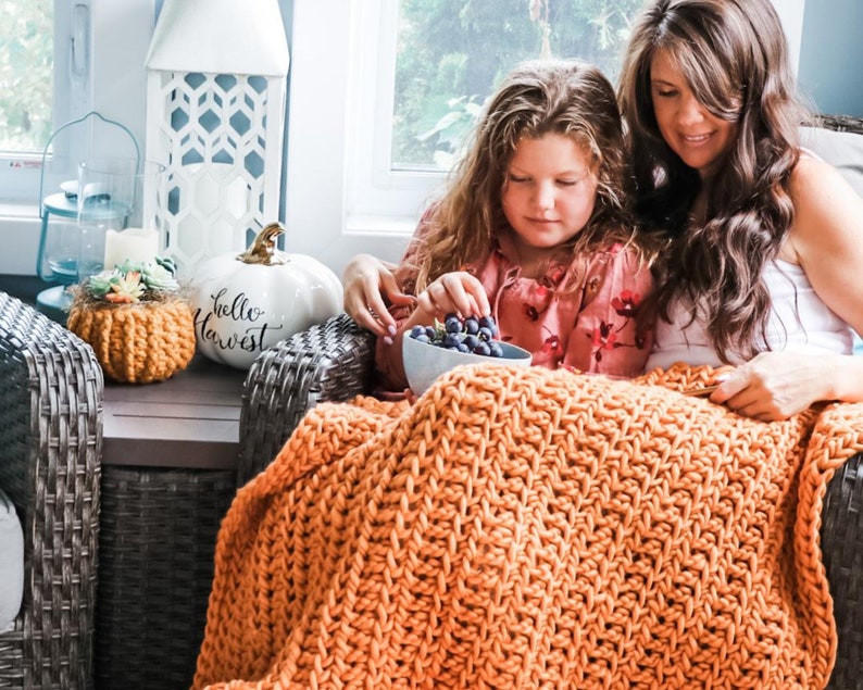 CROCHET PATTERN / Hello Harvest Chunky Throw Blanket image 2