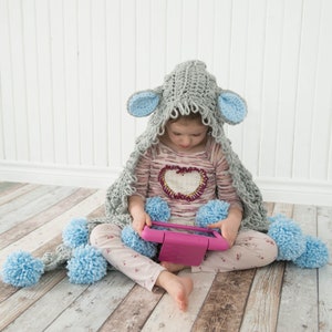 CROCHET PATTERN / Hooded Lamb Blanket