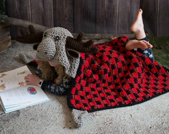 CROCHET PATTERN Hooded Woodland Moose Blanket / pdf digital download / plaid blanket / crochet red plaid / woodland animal