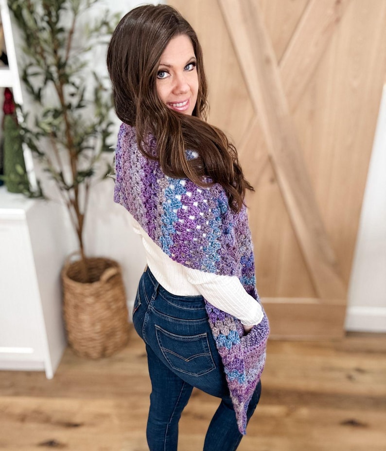 CROCHET PATTERN & VIDEO/ Chunky Granny Stitch Pocket Shawl, Crochet Shawl WIth Pockets Pattern, Easiest Crochet Pattern, Beginner, Easy, Pdf bild 3