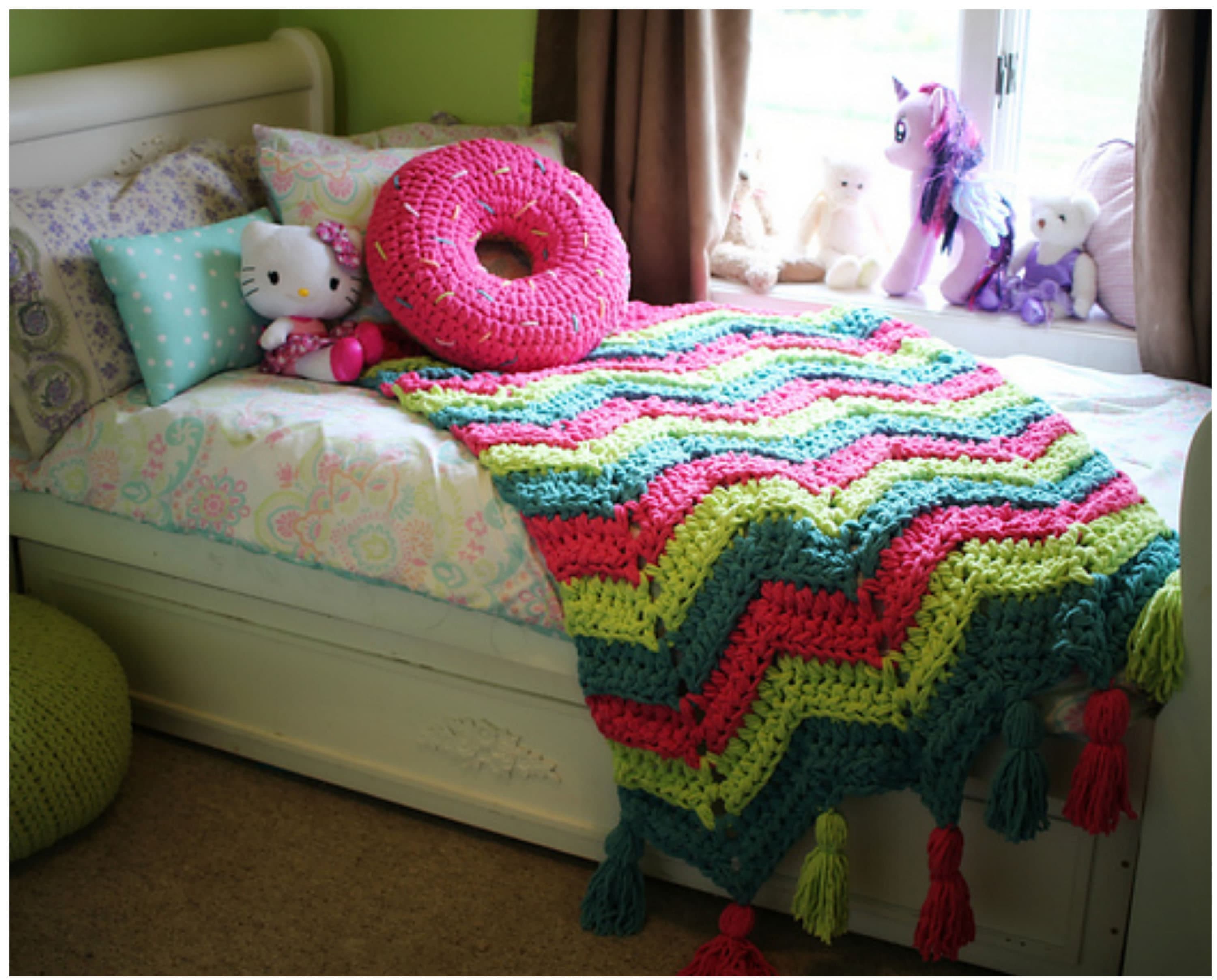 Crochet Donut Pillows Are The Stuff Sweet Dreams Are Made Of