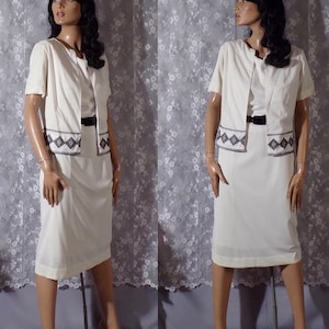Vintage 1960s White Dress with Matching Jacket | 60s Summer Frock | Size Small |