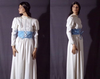Prairie Style Vintage Prom Dresses