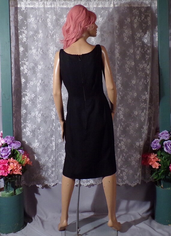 Vintage 1960s Black Linen Pencil Dress with Cut O… - image 4