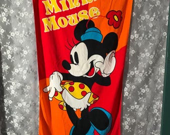 Ręcznik plażowy Vintage Minnie Mouse z lat 90. w stylu retro Disney, żywy, kolorowy, nostalgiczny