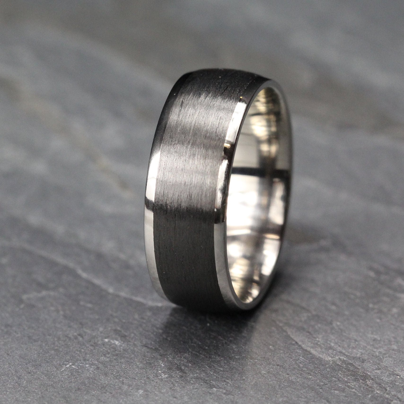 Black carbon fiber wedding ring outlet