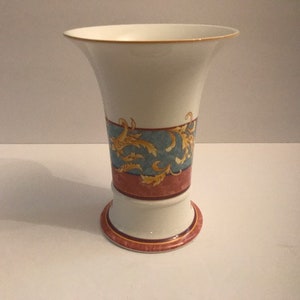 Villeroy and Boch Porcelain Vivaldi Pattern Horn Vase