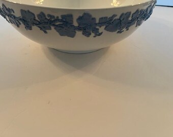 ウェッジウッド クイーンズウェア ヴィンテージ ラベンダー オン