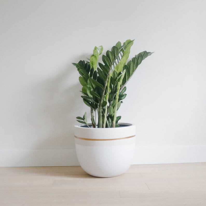 Light Matte Grey Gold Planter Pot Indoor Outdoor Modern Lightweight Hand Painted Planters Large White Plant