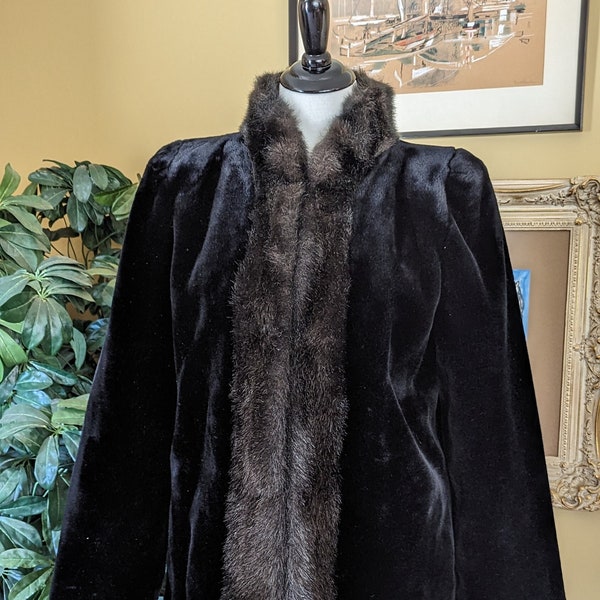 Vintage 80's Does the 40's Black Faux Fur Coat - Size Medium - Fun Fur - Faux Mouton