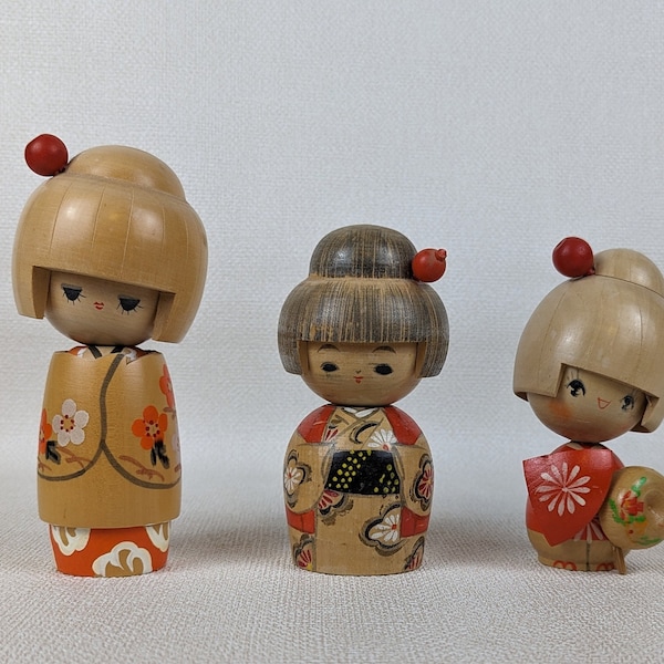 You Choose - Vintage Wooden Kokeshi Doll - Classic Red Details