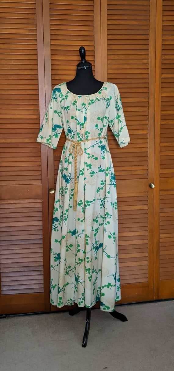 Vintage 1970's Hostess Gown by Holly Division of G