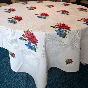 Set of Vintage Oversized Hand-Embroidered Rose Motif Cross Stitch Tablecloth with 12 Matching Napkins - Filet Crochet Roses - 58 x 102&quot;