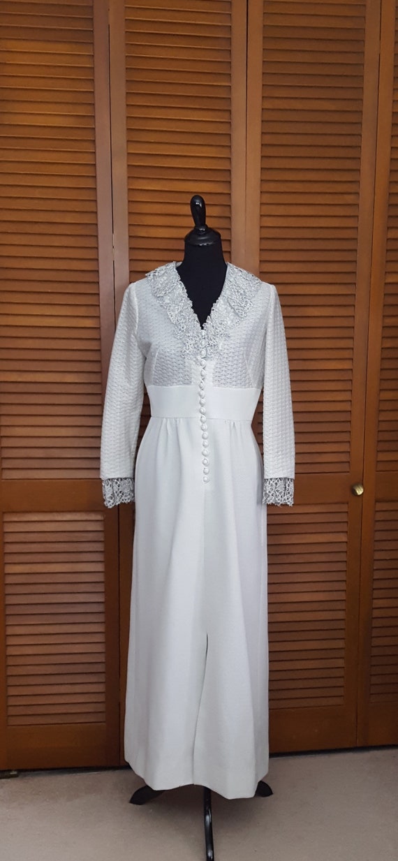 Vintage 1970s Nardis of Dallas Silvery Polyester D