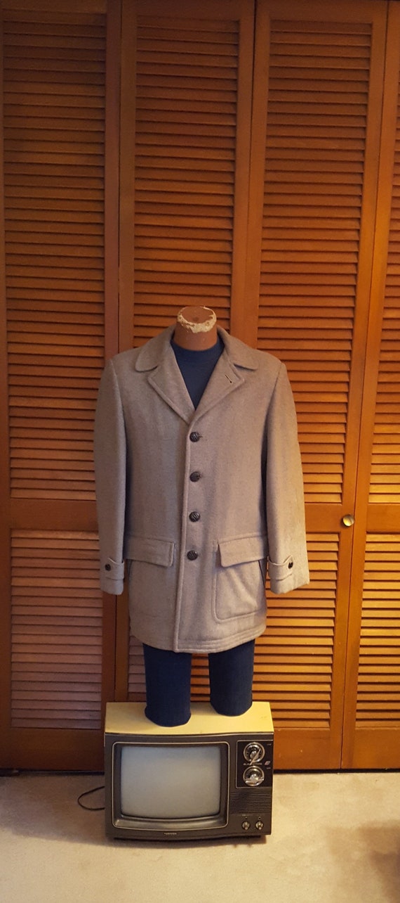 Vintage 1960s Men's Gray Wool Coat - Size Medium