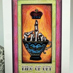 Stampa artistica della carta dei tarocchi contorta del Re di GFY (Re di Coppe)