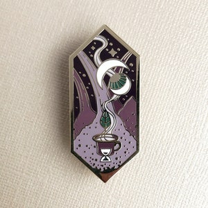 School of Magic: Divination (gold plating) - Hard enamel pin