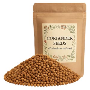 Peut inclure: Un sac en papier brun rempli de graines de coriandre. Le sac porte une étiquette indiquant "Graines de coriandre (Coriandrum sativum)".