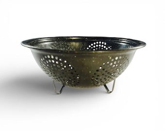 Black Speckled Enamelware Colander Strainer Farmhouse Vintage Kitchen