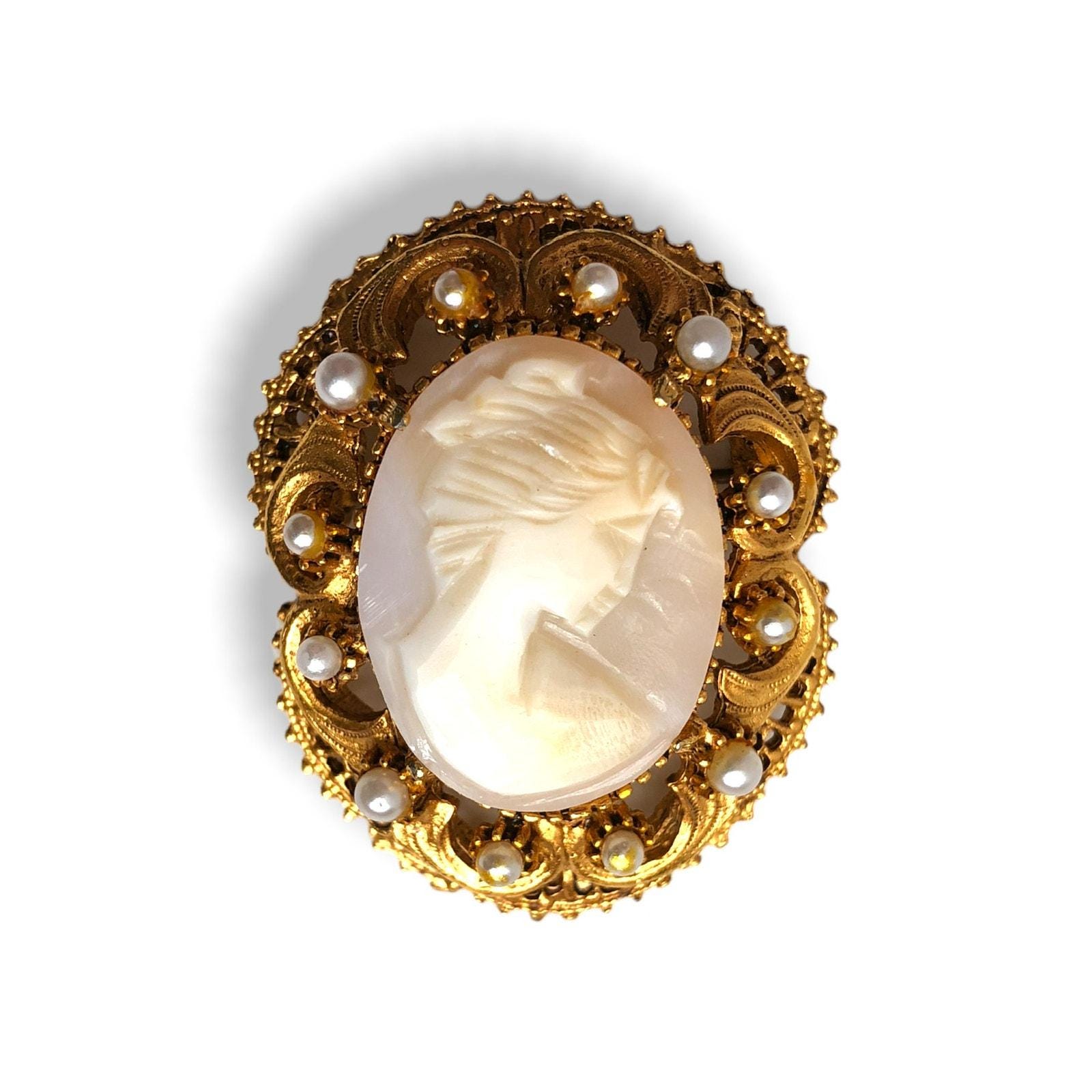 ANCIEN FIGURINE STATUETTE FILLE AVEC CHIEN PORCELAINE LEVANTINA mad in spain EUR 20,00 - FR ANCIEN FIGURINE STATUETTE FILLE AVEC CHIEN PORCELAINE LEVANTINA mad in spain EUR 20,00 - FR