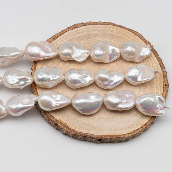 ユリカアクツ　baroque pearl 16-18mm AAA Baroque Pearl With Amazing Luster in Full Strand for
