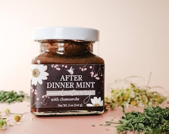 Miele infuso al cioccolato e menta / Miele grezzo con menta piperita, camomilla e cacao per una sana digestione, prodotti per la casa e la dispensa di erbe aromatiche.