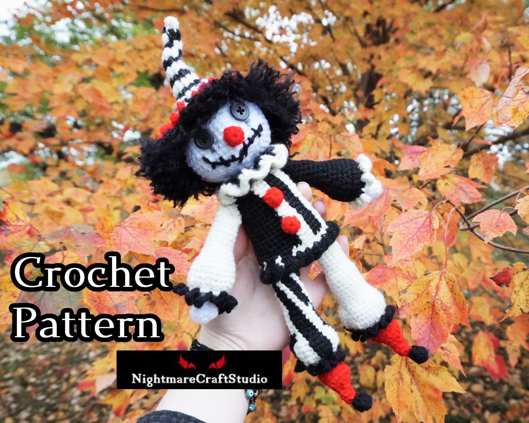 Crochet Yarn Clown with button eyes and outfit - Homemade 15