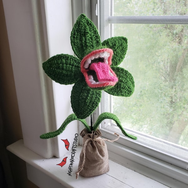 Killer Carnivorous Plant Crochet Soft Sculpture with Posable Wire Leaves