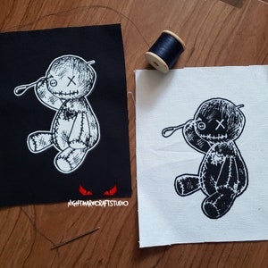 Voodoo Puppe Siebdruck Aufnäher