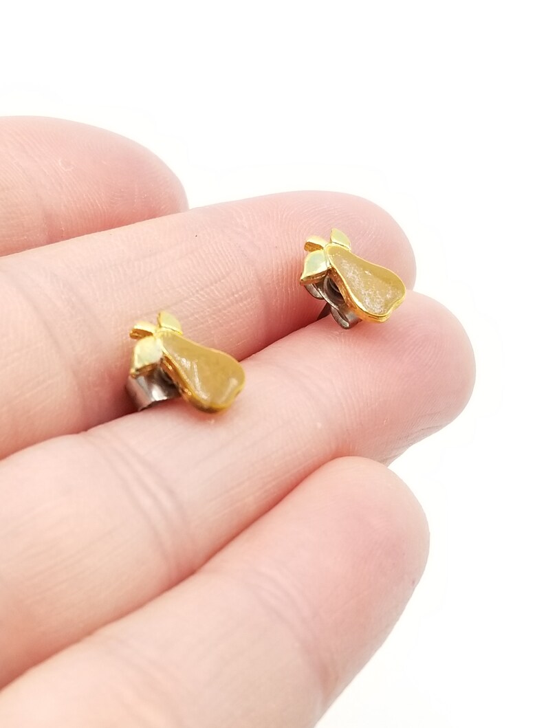 Vintage 70s Tiny Enameled Bartlett Pear Gold and Brown Enameled Pierced Stud Earrings Small Minimalist Fruit Earrings