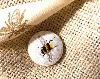 Bee Buttons, Set of Bee Buttons, Handmade Cloth Buttons, Set of 4 Bee buttons, Purchase Bumble Bee Buttons, adorable bees