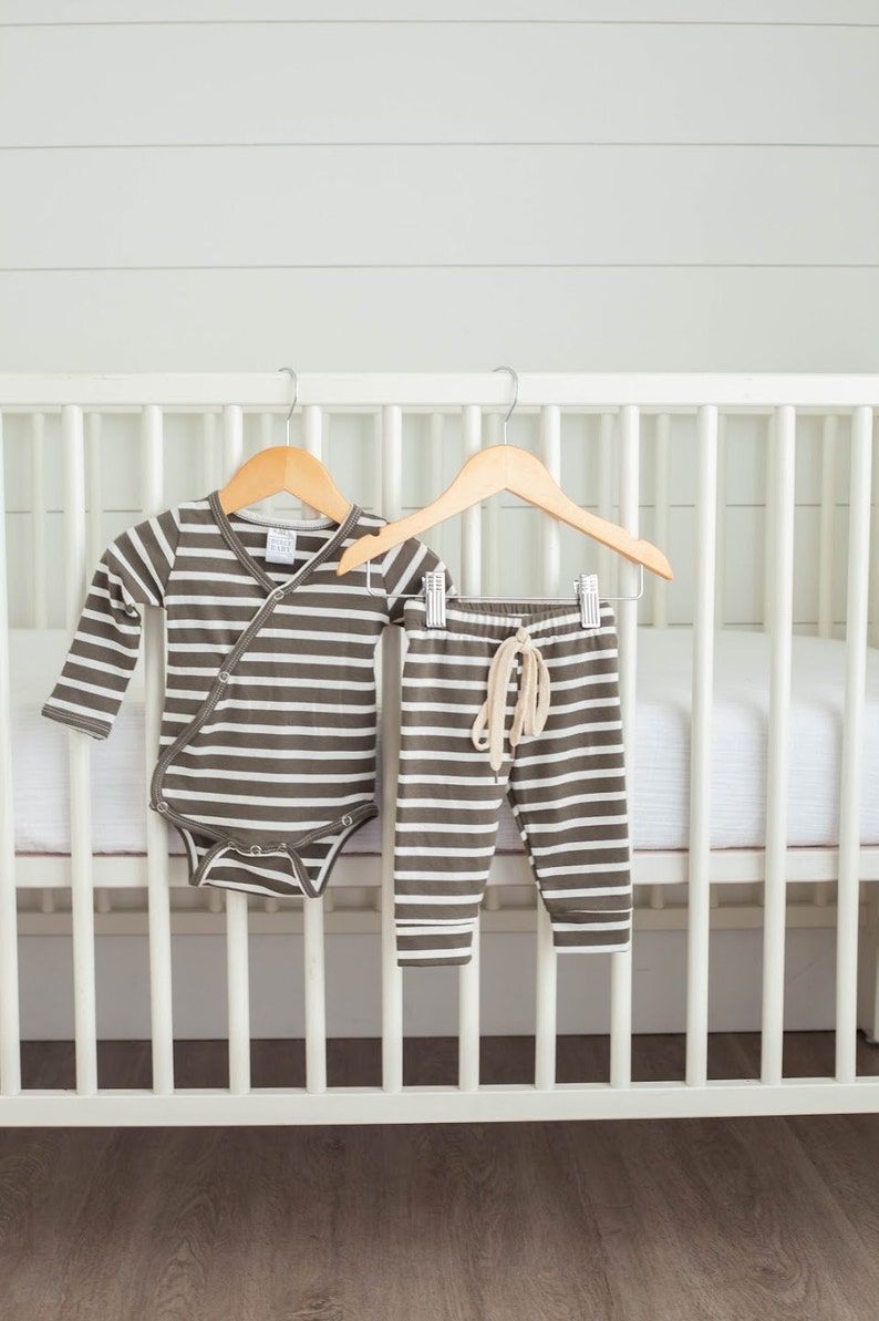 Coming Home Outfit Baby Jogger Newborn Baby Onesie Baby Shower Baby Gift Olive Green /& White Stripe Baby Jogger Outfit Baby Girl