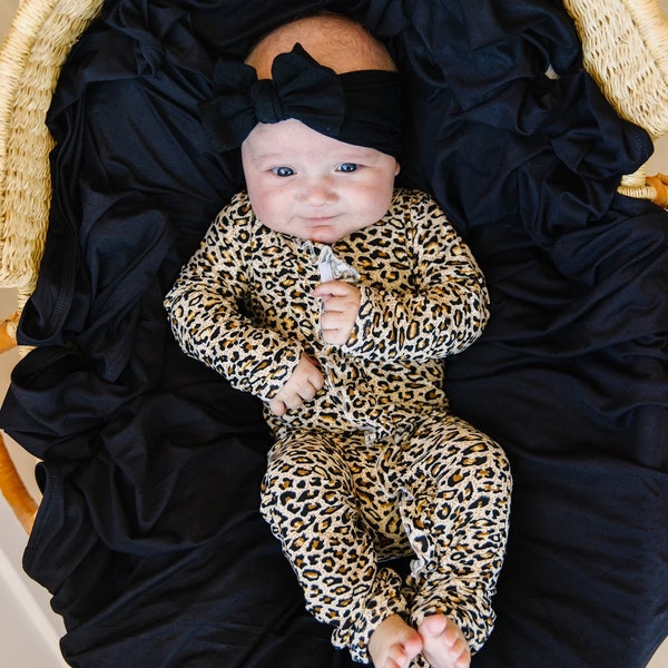 Cheetah Ruffle Zip Romper with Fold-over Foot, Baby Shower,Zipper outfit,Ruffle, Modern Baby Trending Baby, Coming Home outfit, Animal Print
