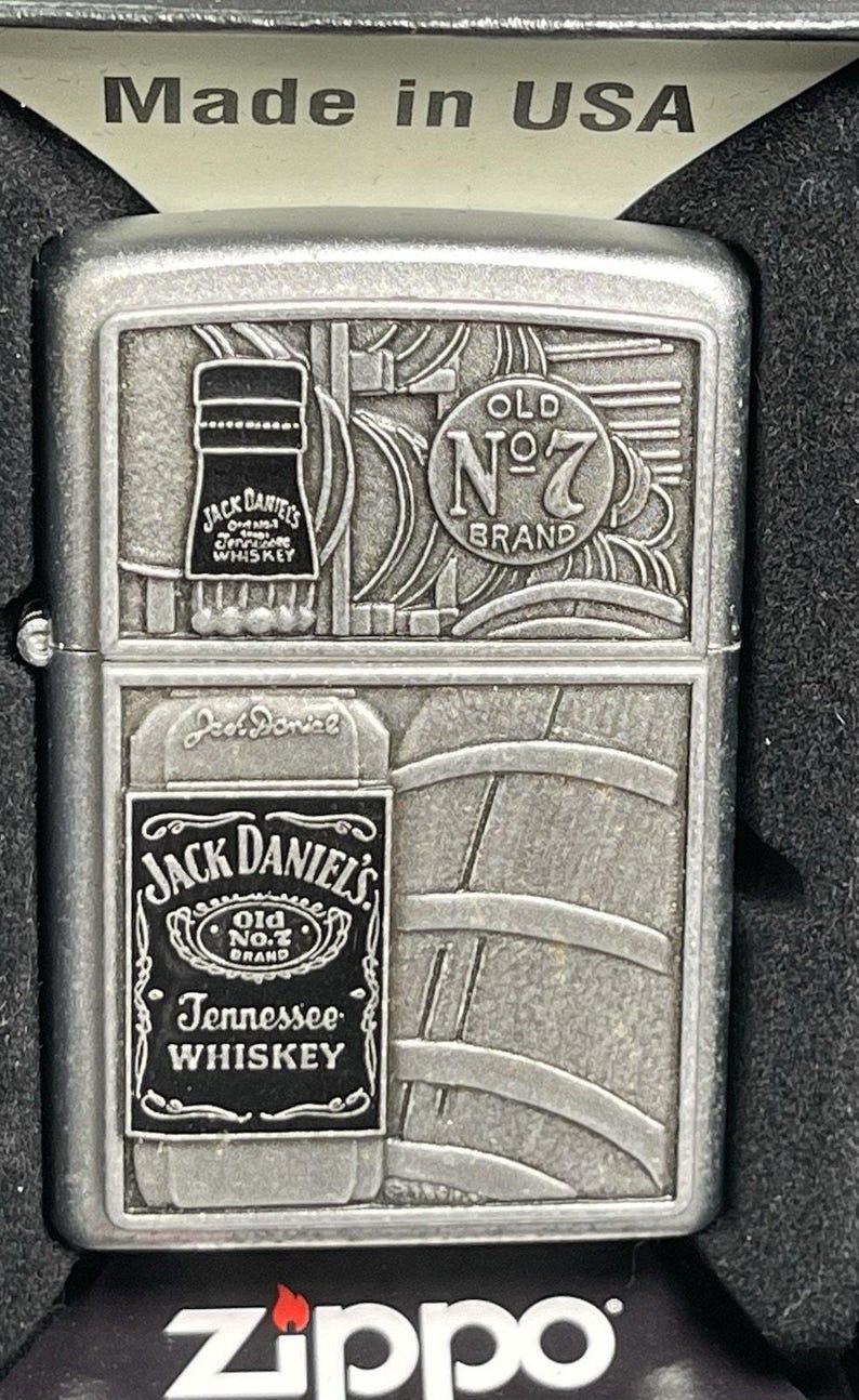 Jack Daniels Bottle Zippo Lighter - Barrel - Old No. 7 - Tennessee Whiskey Rare image 2