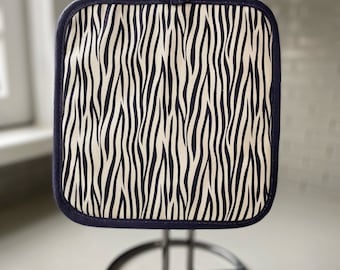 Zebra pattern potholder, animal print lover, kitchen essential,Baking,Holiday gift, gift for her