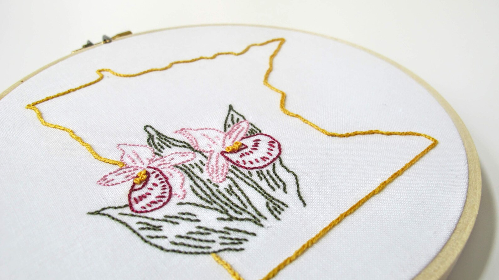 Minnesota Embroidery Pattern: Lady Slipper Flower Outline (digital ...